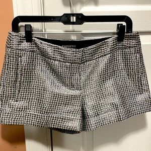 Gorgeous silver tweed shorts
